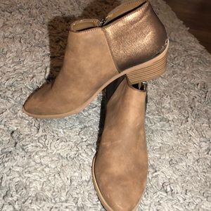 SIMPLY VERA BY VERAWANG BOOTIES